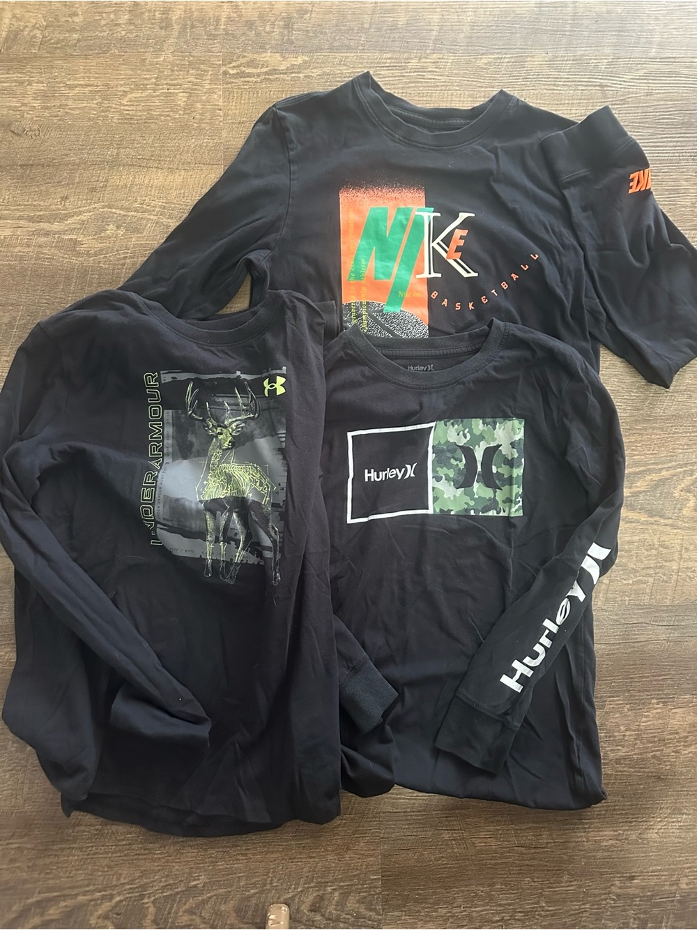 Long sleeve tee bundle, lot of 3